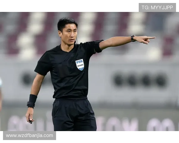 马宁裁判组回国备战新赛季 马宁裁判组回国备战新赛季